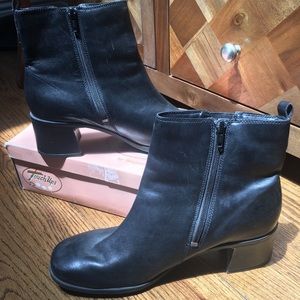 Clarks Black Ankle Boot, 10M Good Condition